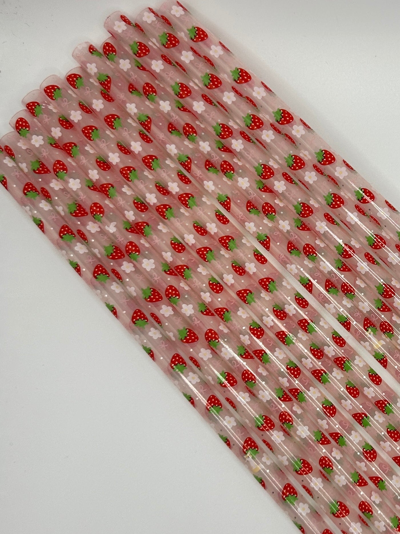 12" Strawberry Coquette Reusable Plastic Straws (Colour Changing) - Print Paper and Co