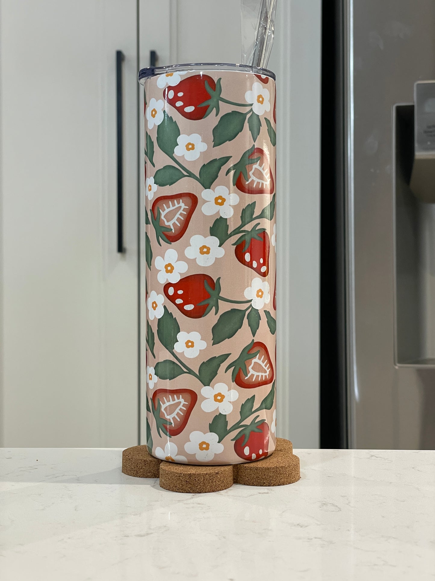 20oz Tumbler - Strawberries