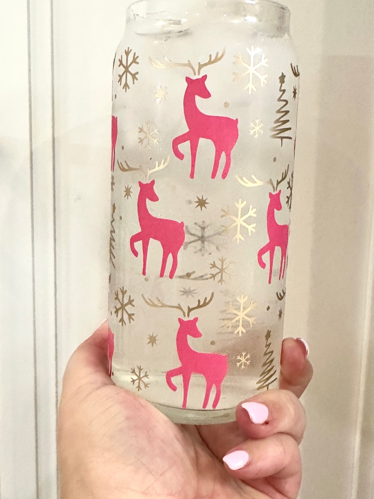 20oz Libbey Can Glass - Pink and Gold Reindeer (Cold Colour Changing)