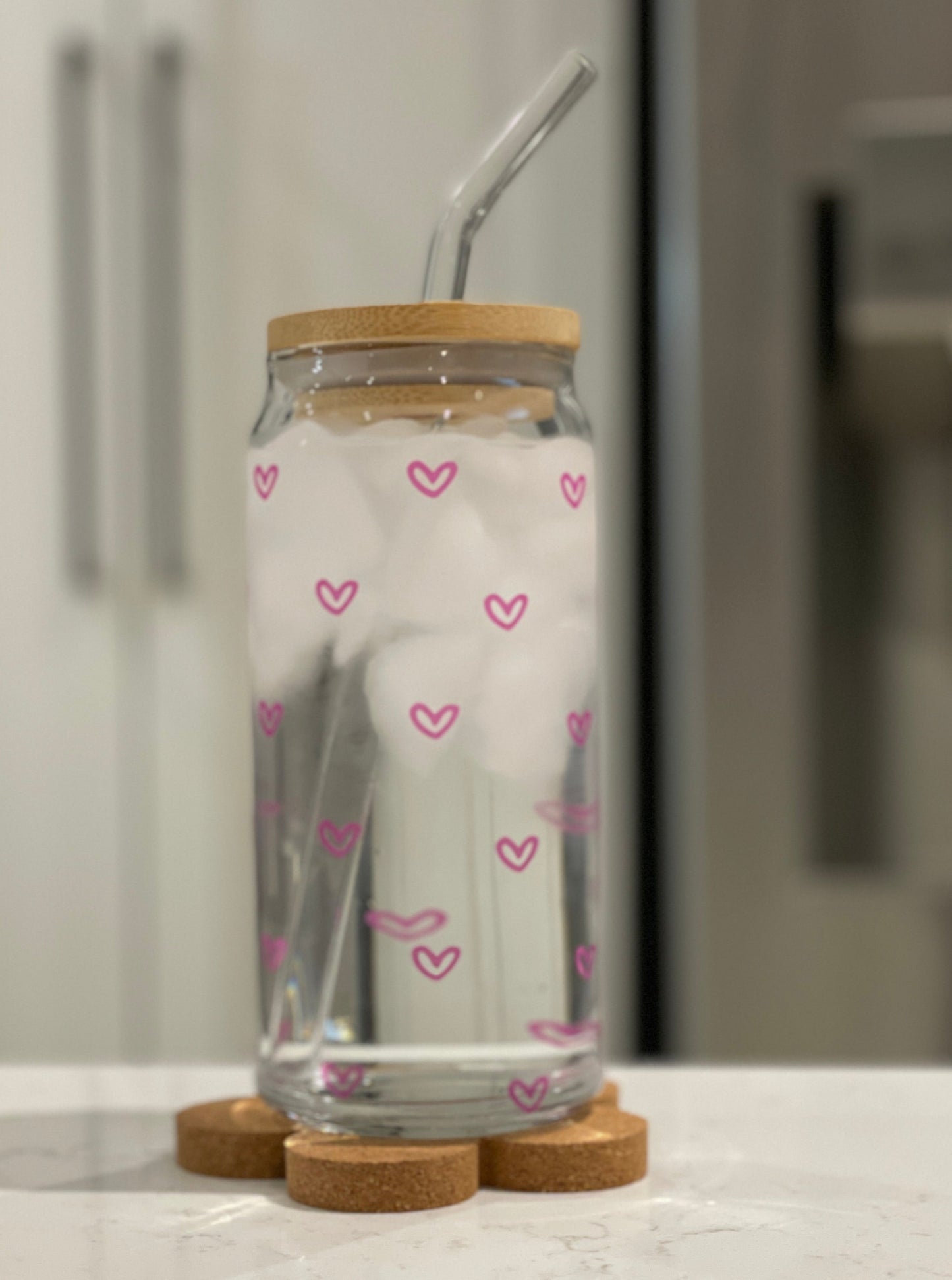 16oz Tiny Pink Hearts (colour changing) can glass